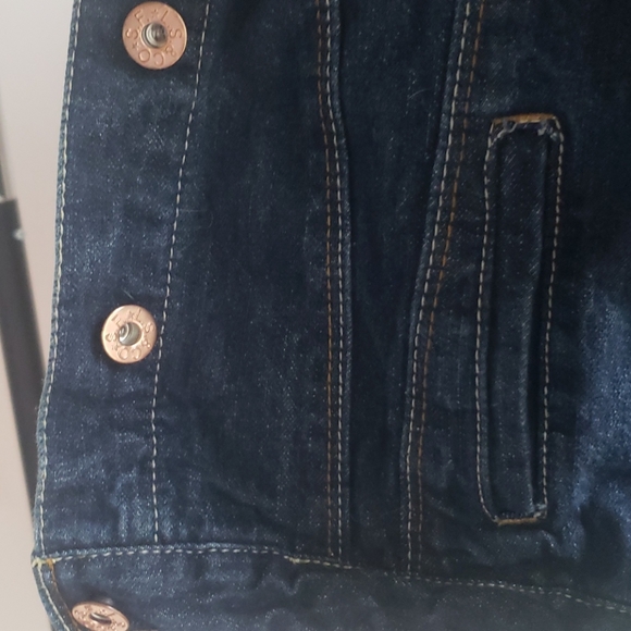 SALE 🧥🤍 Kids M Levi's Jean Jacket - Picture 4 of 9